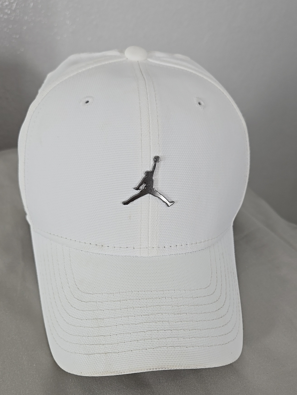 Jordan Rise Structured Metal Jumpman Hat. - Picture 3 of 8